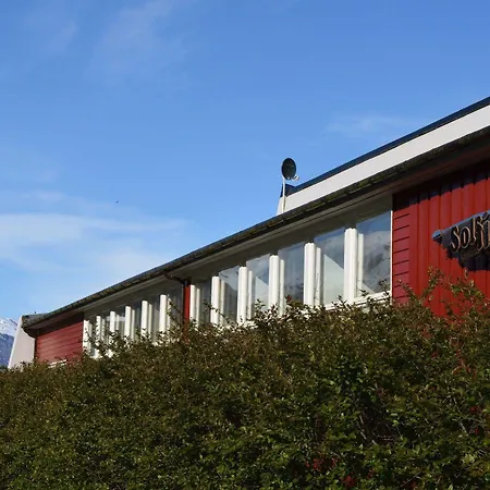 Solfjord Bed & Bistro أيدسدال